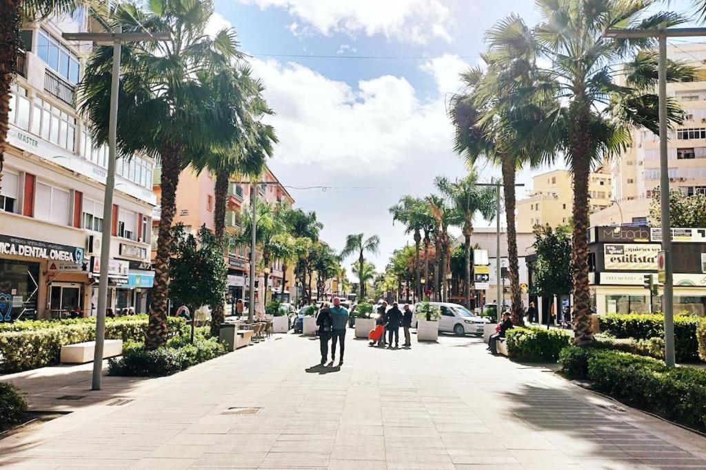 Bonito Apartamento De Dos Dormitorios En El Centro Y Calle San Miguel Torremolinos Luaran gambar