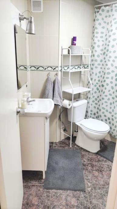 Bonito Apartamento De Dos Dormitorios En El Centro Y Calle San Miguel Torremolinos Luaran gambar