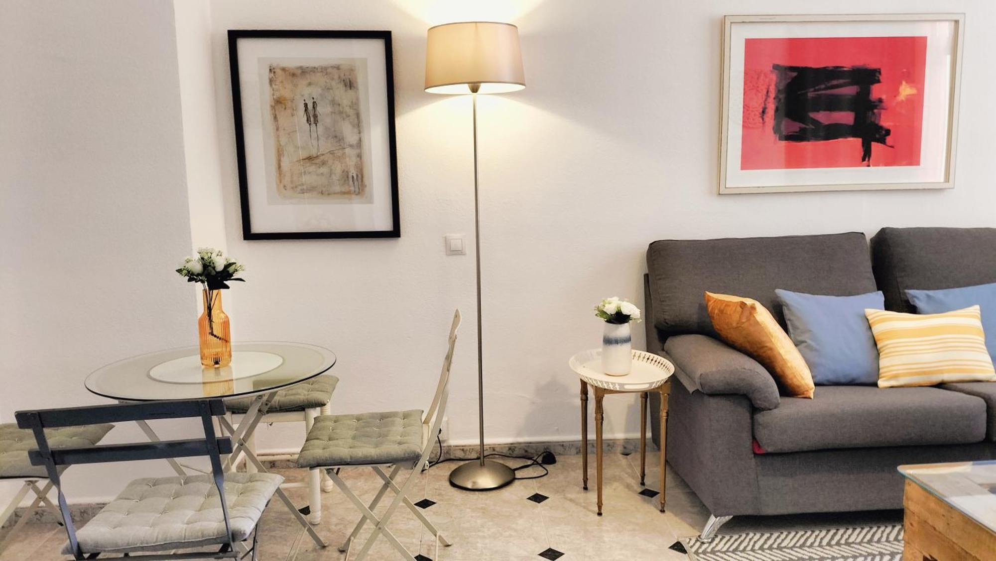Bonito Apartamento De Dos Dormitorios En El Centro Y Calle San Miguel Torremolinos Luaran gambar